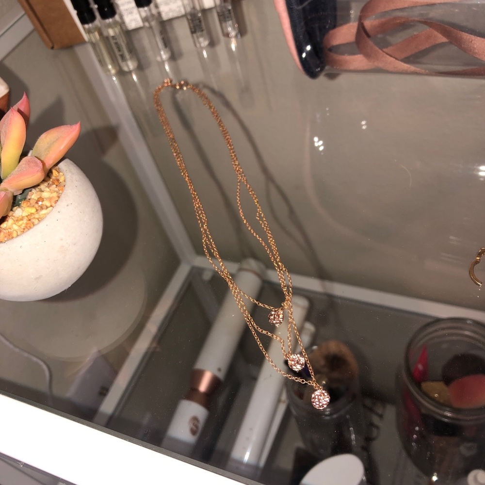 Rose gold gorjana 3 tier necklace
